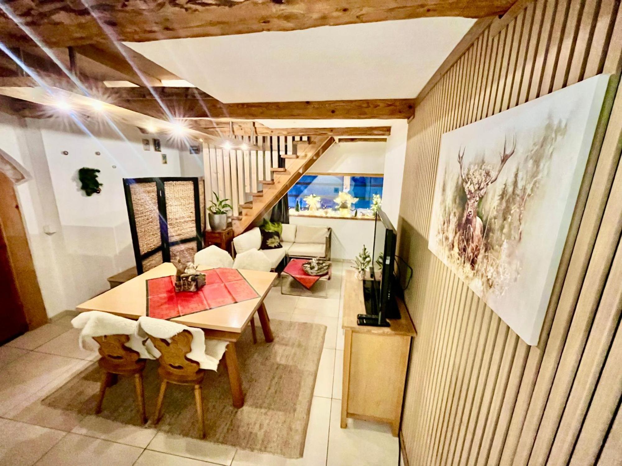 Villa Evy Mutters Exteriör bild